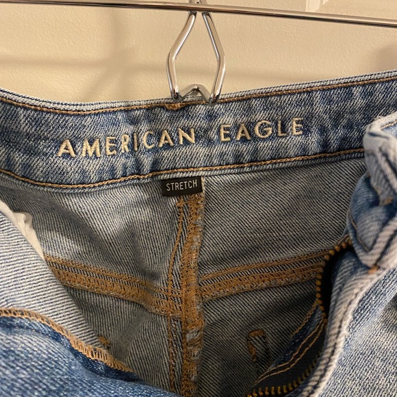 American Eagle ripped mom jeans - Picture 3 of 9
